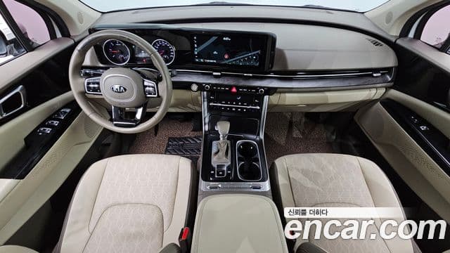 Kia Carnival 2020 — ფოტო 7/20