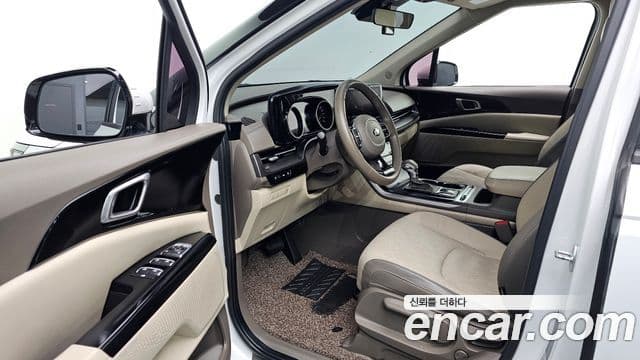 Kia Carnival 2020 — ფოტო 10/20