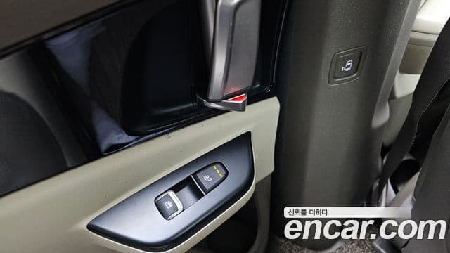Kia Carnival 2020 — фото 18 из 20