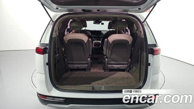 Kia Carnival 2020 — ფოტო 20/20