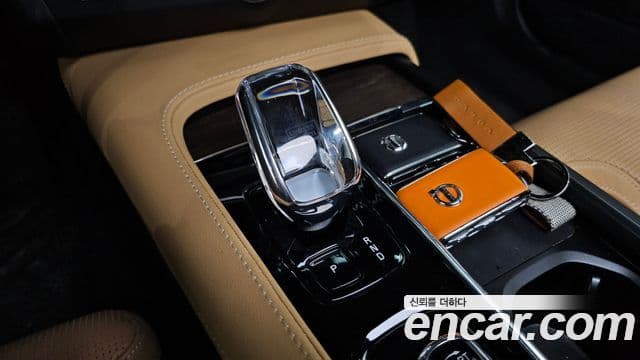 Volvo S90 2022 — ფოტო 8/20