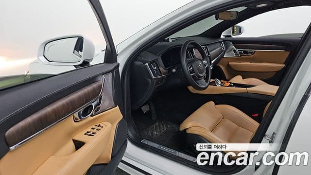 Volvo S90 2022 — ფოტო 9/20