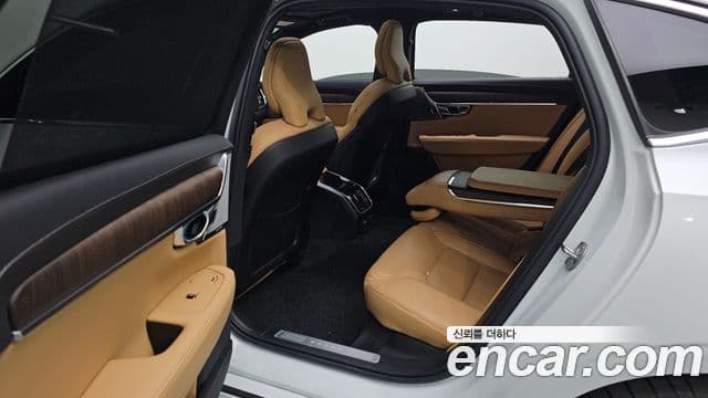Volvo S90 2022 — ფოტო 11/20