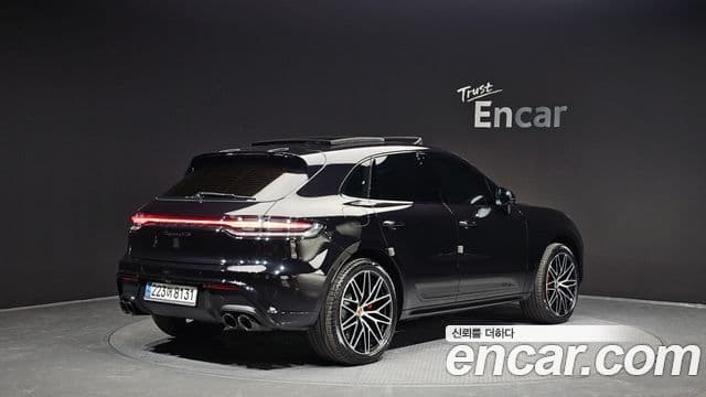 Porsche Macan 2023 — Şəkil 2/20