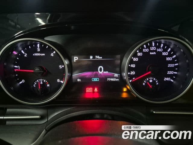 Kia Carnival 2022 — фото 5 из 20