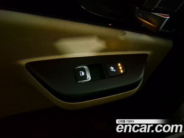 Kia Carnival 2022 — фото 14 из 20