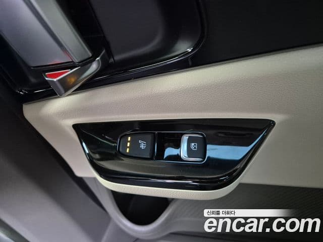 Kia Carnival 2021 — Şəkil 16/20