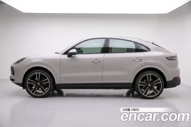 Porsche Cayenne 2021 — Photo 1/20