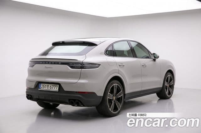 Porsche Cayenne 2021 — Photo 10/20