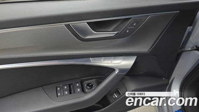 Audi A6 2021 — фото 17 из 20