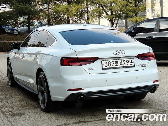 Audi A5 2019 — ფოტო 17/20