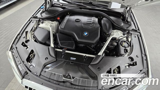 BMW 5 Series 2023 — ფოტო 6/20