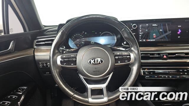 Kia K5 2020 — ფოტო 13/20