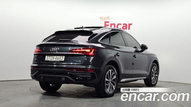Audi Q5 2023 — Şəkil 2/20