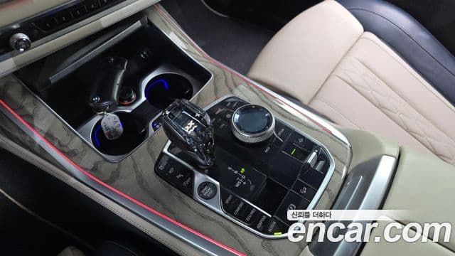 BMW X7 2019 — Şəkil 17/20