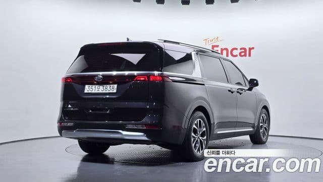 Kia Carnival 2020 — фото 2 из 20