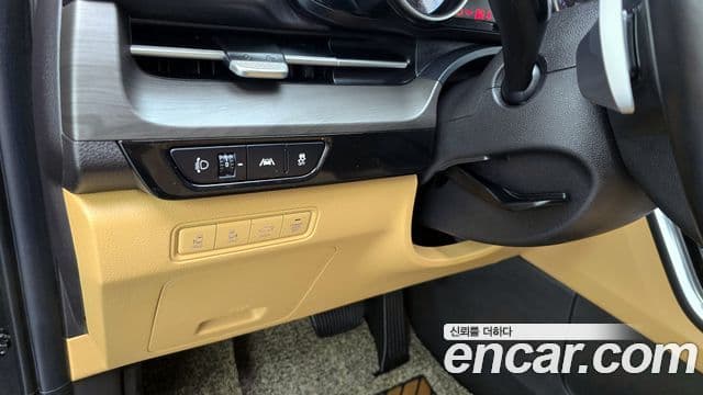 Kia Carnival 2020 — фото 16 из 20