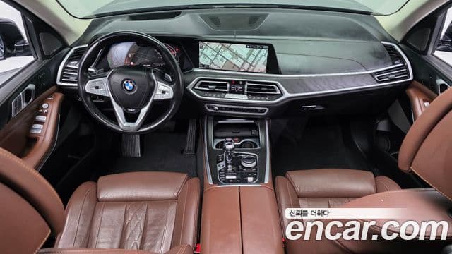 BMW X7 2021 — Фото 7/20