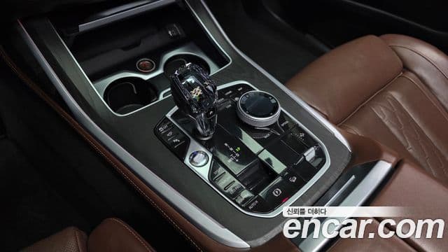 BMW X7 2021 — Фото 9/20
