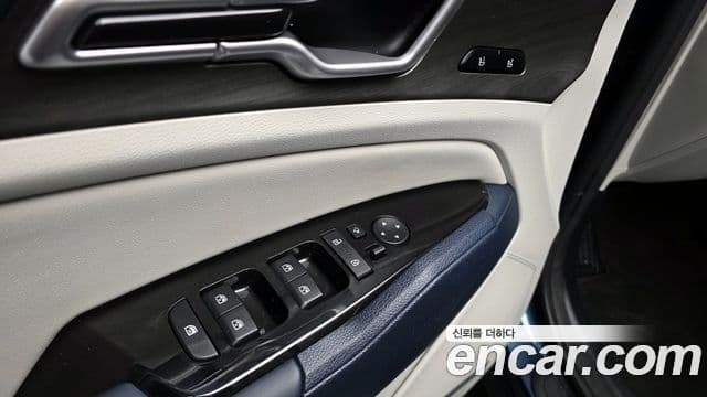 Kia Sportage 2022 — ფოტო 14/20