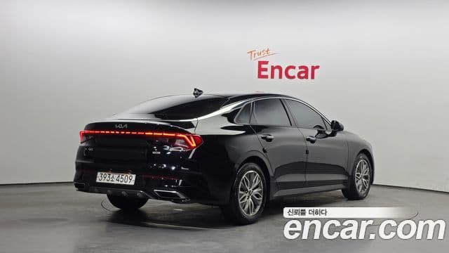 Kia K5 2022 — Şəkil 2/20