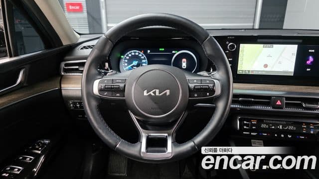 Kia K5 2022 — Şəkil 13/20
