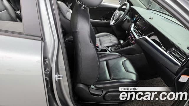 Kia Niro 2019 — Şəkil 12/20