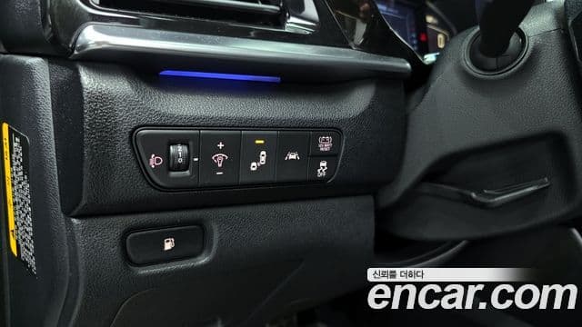 Kia Niro 2019 — Şəkil 15/20