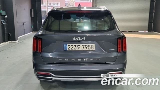 Kia Sorento 2021 — Şəkil 17/20