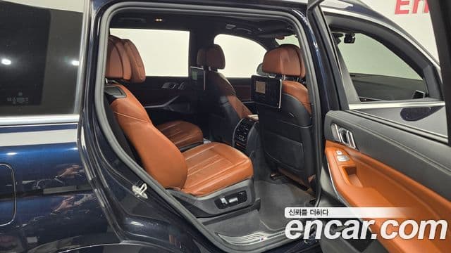 BMW X7 2022 — Şəkil 8/20