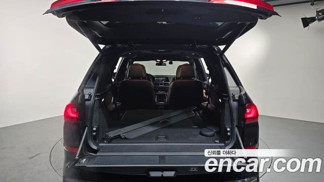 BMW X7 2022 — Şəkil 19/20