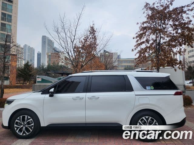 Kia Carnival 2021 — Şəkil 2/18