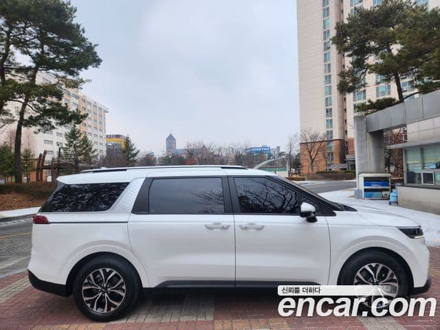 Kia Carnival 2021 — Şəkil 4/18