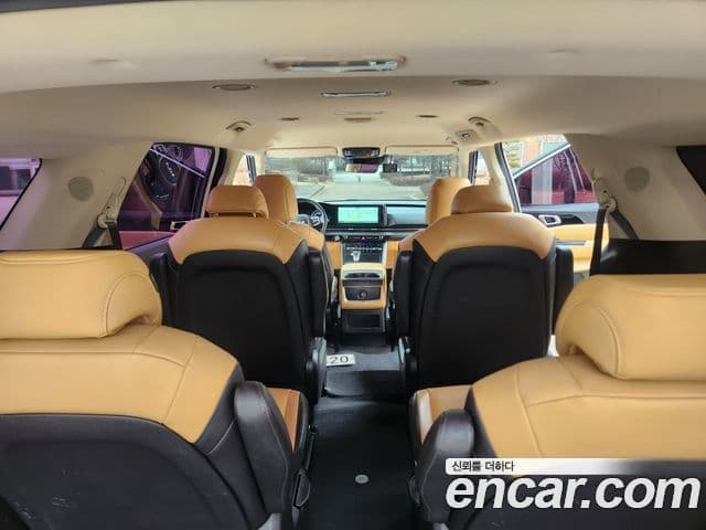 Kia Carnival 2021 — Şəkil 7/18