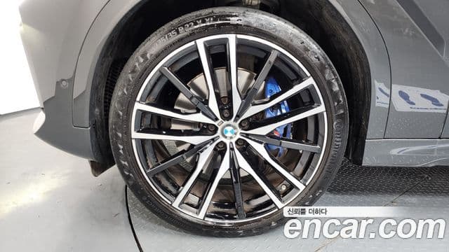 BMW X6 2022 — Photo 6/20