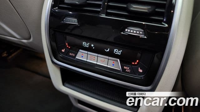 BMW X6 2022 — Photo 18/20