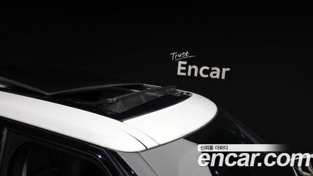 Land Rover Discovery 5 2019 — Şəkil 19/20