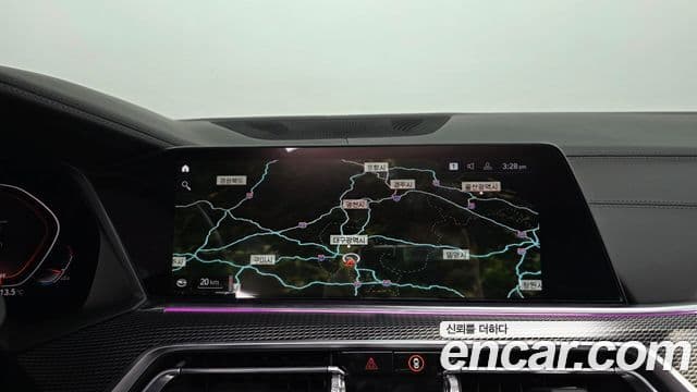 BMW X5 2019 — ფოტო 14/20