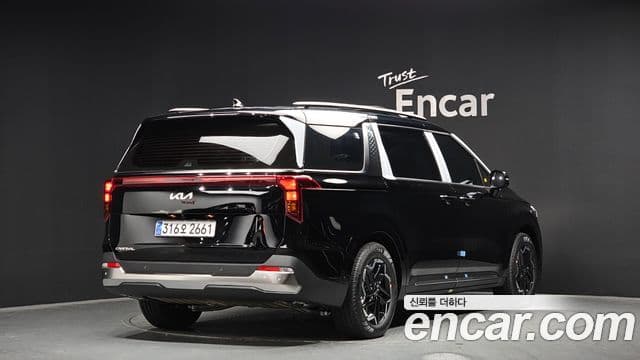 Kia Carnival, 2025