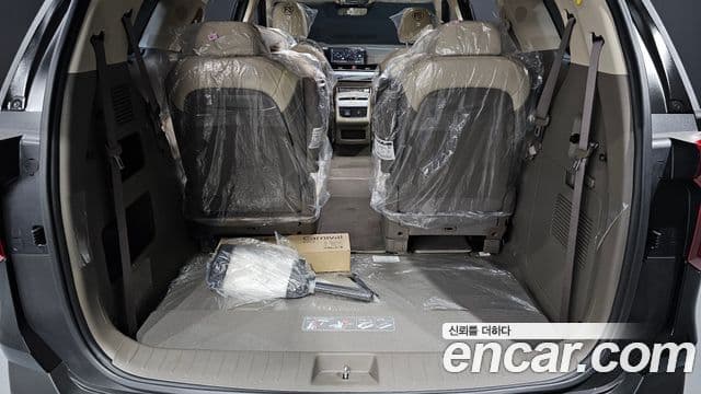 Kia Carnival 2025 — Фото 20/20