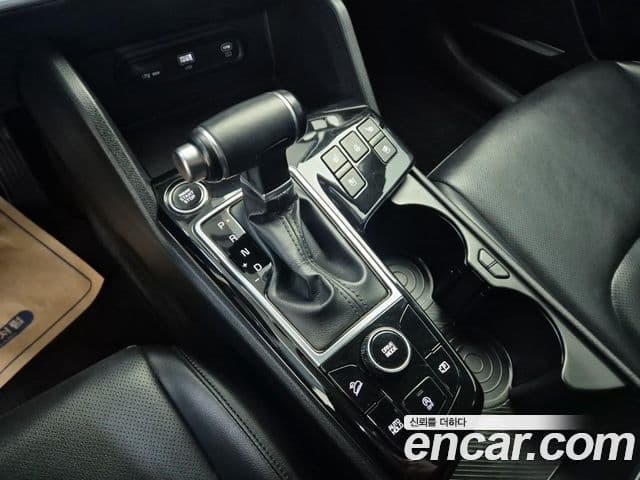Kia Sportage 2022 — Şəkil 6/18