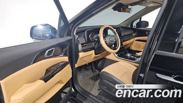 Kia Carnival 2022 — Фото 10/20
