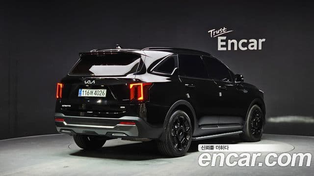 Kia Sorento 2023 — фото 2 из 20