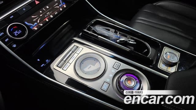 Genesis GV80 2021 — Photo 19/20