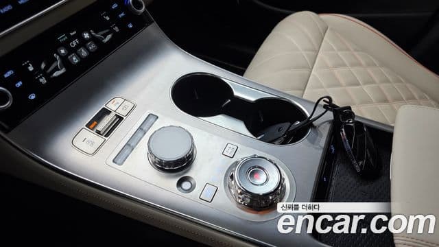 Genesis GV70 2024 — ფოტო 9/20