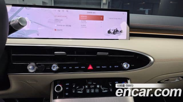 Genesis GV70 2024 — ფოტო 14/20