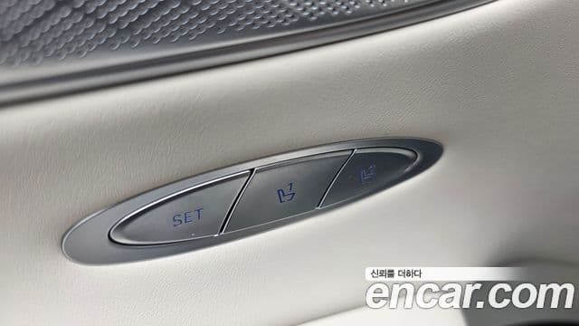 Genesis GV70 2024 — ფოტო 17/20