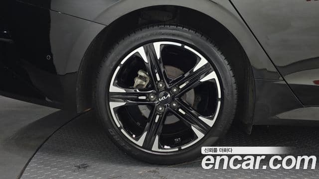 Kia K5 2022 — ფოტო 4/20