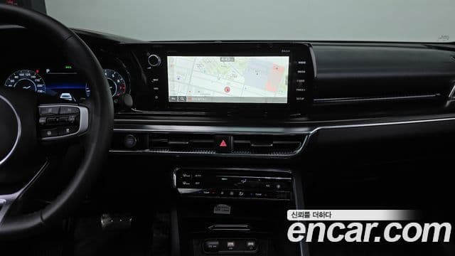 Kia K5 2022 — ფოტო 15/20