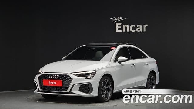 Audi A3 2023 — ფოტო 1/20